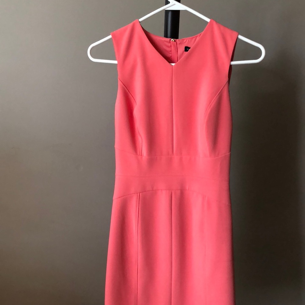 White House Black Market Vneck Seamed Sheath Dress